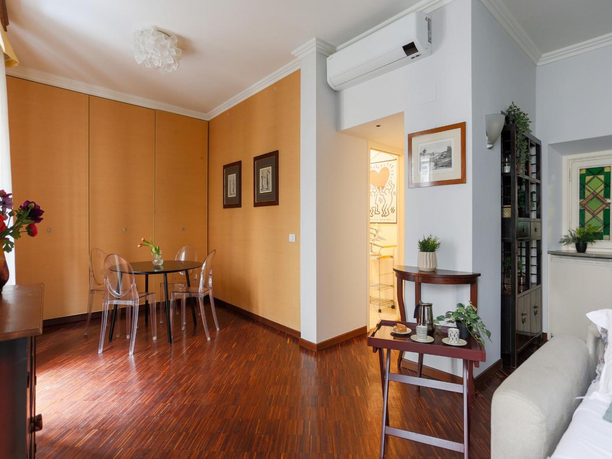 מילאנו The Best Rent - Spacious One-Bedroom Apartment Near The Columns Of San Lorenzo מראה חיצוני תמונה